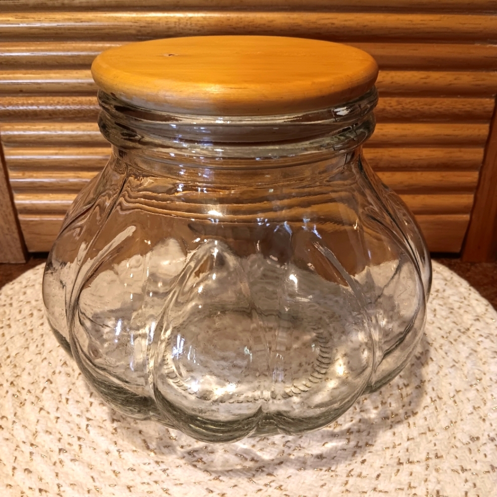 Vintage Glass Pumpkin/Potbelly Apothecary Jar with Wooden Lid**